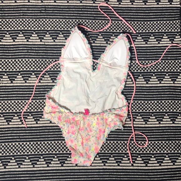 One Piece Swimsuit - Picture 5 of 7